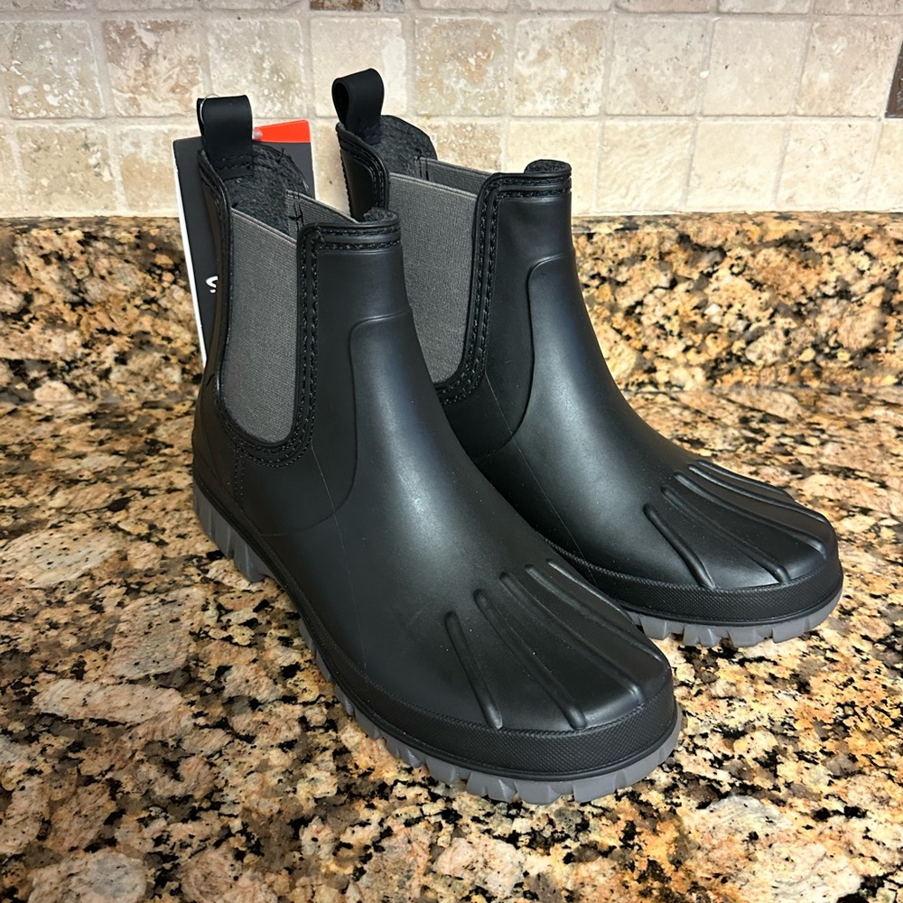Cougar Tangent Chelsea Rain boots Sz 9